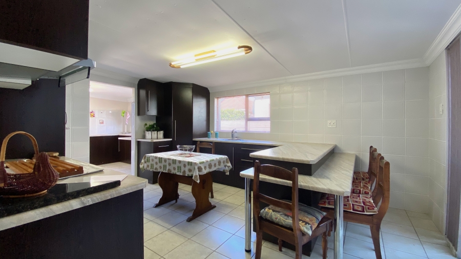 4 Bedroom Property for Sale in Port Owen Western Cape